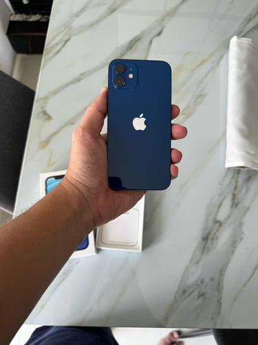 iPhone 12 Azul