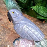 Pássaro Cacatua Em Pedra Natural Ametista E Dolonita 20cm