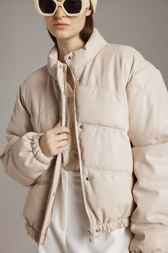 Campera Puffer Matelaseada Efecto Cuero Beige Mujer Portsaid