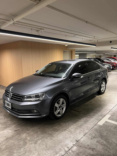 Volkswagen Vento 2015 2.5 Luxury 170cv