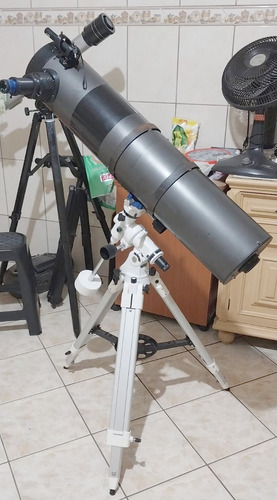 Telescópio 180mm F:7 - Mira Laser + 2 Oculares Plossls 