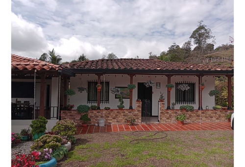Vendo Finca Marinilla Via Peñol 8 Mil Metros Ch - Imagen 3