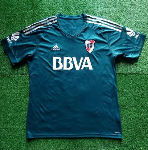 Camiseta River Usado