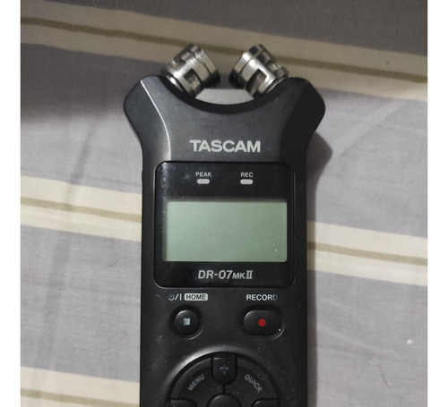 Gravador De Áudio Voz Tascam Dr-07x Portátil Com Dead Cat