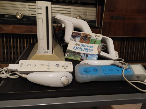 Consola Nintendo Wii Usado Con 3 Juegos