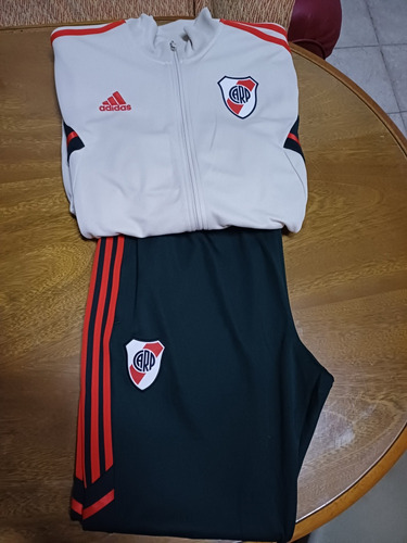 Conjunto adidas De River 2023 