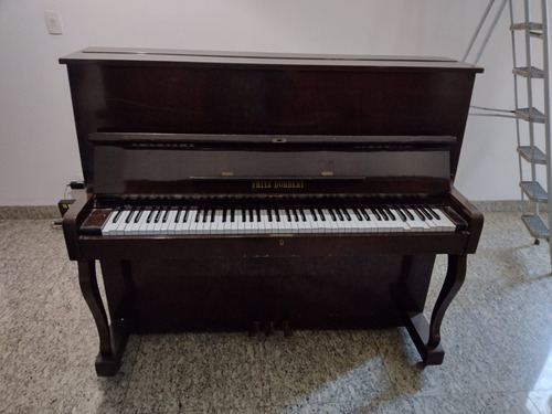 Piano Fritz Dobbert Com 88 Teclas, 3 Pedais, Semi Novo 