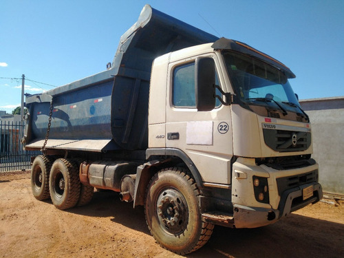 VOLVO FMX 440/11 6X4 CAÇAMBA MEIA CANA