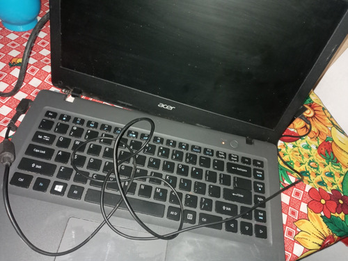 Vendo Laptop Acer- Para Repuestooo