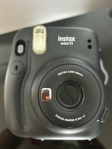 Câmera Fujifilm Instax Mini 11 + Case Inclusa!