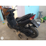 Italika Moto Scooter 