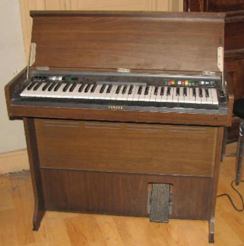 Órgano-piano Eléctrico Yamaha Modelo Cn-70