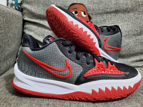 Nike Kyrie Irving 4 Bred 28.5cm Originales Usados Poco 