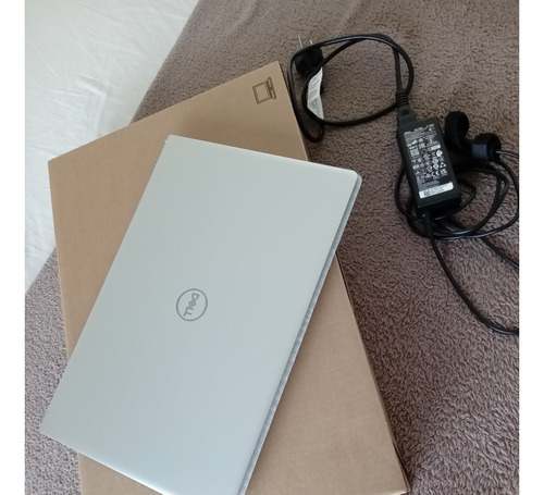 Computadora Notebook Dell I5 15´6, 8 Ram, 256 G, Con Win 11 