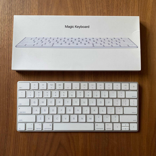 Magic Keyboard 2 Apple