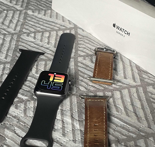 Apple Watch  Series 3 (gps) - 42 Mm Otimo Estado 900 R$