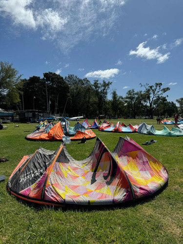 Kite Cabrinha 8 Metros Con Barra Inflador Y Bolso