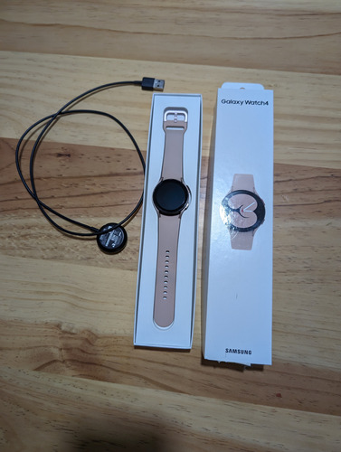 Galaxy Watch4 Bluetooth (40mm) Color Del Bisel Oro Rosado