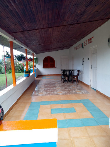 Arriendo Casa Campestre, Via Peñol - Guatape, El Peñol, Antioquia