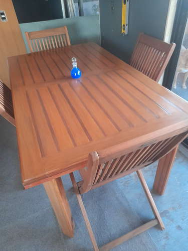 Mesa Para Terraza Con 5 Sillas, 3 Laterales Y Dos Cabecera.