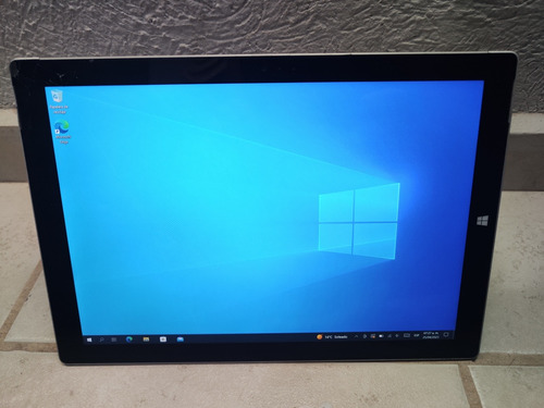 Microsoft Surface Pro3 / Corei5 Win10pro 128gb+4gb / Detalle