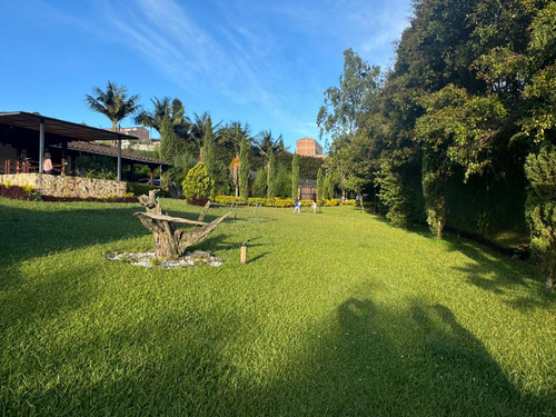 Hermosa Casa Finca Colonial Urbana En Venta En El Carmen De Viboral - Imagen 4