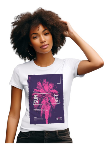 Camiseta Feminina Branca Praia Verão Surf Sunset Palmeira