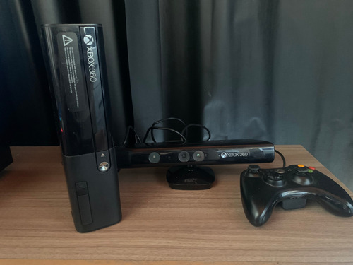 Xbox 360 E Super Slim Edição Kinect + 5 Jogos De Brinde