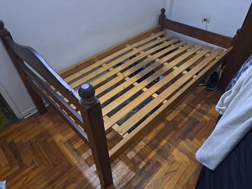 Vendo Cama Algarrobo Macizo 1 Plaza Y Media