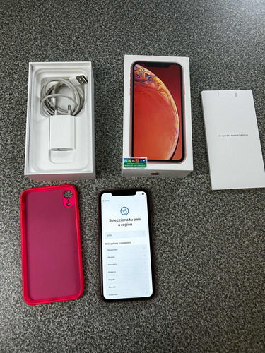 iPhone XR Coral (rosado) Excelente Estado + Caja Y Cargador