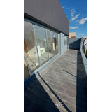 Hermoso Monoambiente Con Balcon Terraza Y Vista Abierta En Caballito - Terminaciones De Categoria