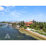 Casa En Venta, Ocean Front, Lujosa Residencia, 7 Recámaras, 2 Piscinas, Zona Hotelera, Cancún