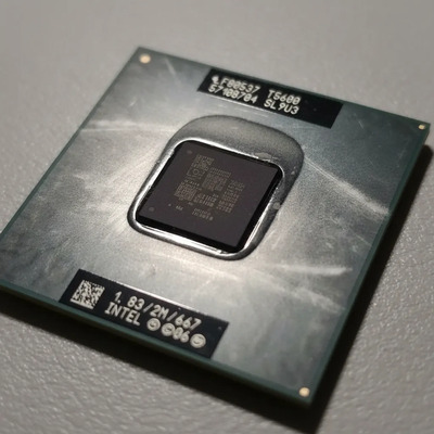 Processore Intel Pentium Dual-Core T2390 1.86 GHz – Socket P, 2 Core, Usato Ma Garantito
