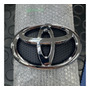 Emblema Parrilla Yaris Original Toyota YARIS