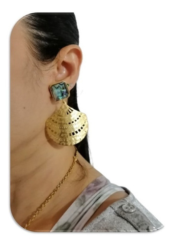 Aretes Y Dije De Abanico En  Bronce Con Conchas De Avalon