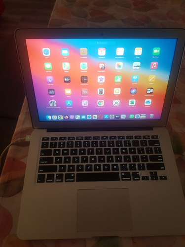 Macbook Air  13 Inc I7