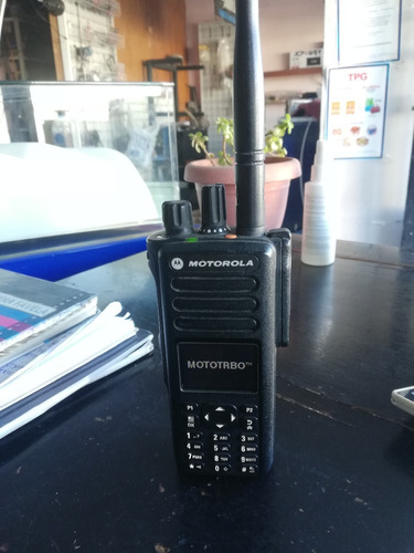 Radio Motorola Digital Dgp-5550e Casi Nuevo