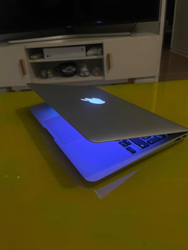 Macbook Air 11 2015 Leer Descripcion