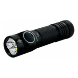 Linterna Recargable Nitecore E4k 4000lm Compacta Profesional