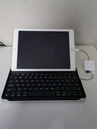 iPad Air 2 A1566 64gb Gold + Teclado Logitech + Adaptador 