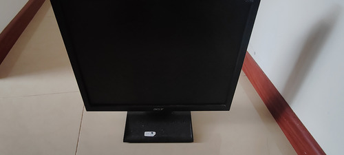 Monitor Acer 17   Modelo V173 B