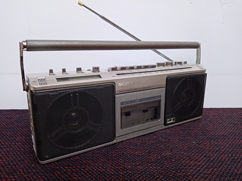 Radiograbadora Vintage Sony Cfs-7  Leer Toda La Descripción 