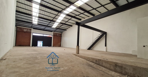 Amplia Bodega Con Doble Entrada En Villavicencio - Imagen 4