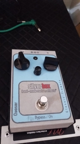 Pedal Para Guitarra Tremolo Silver Box