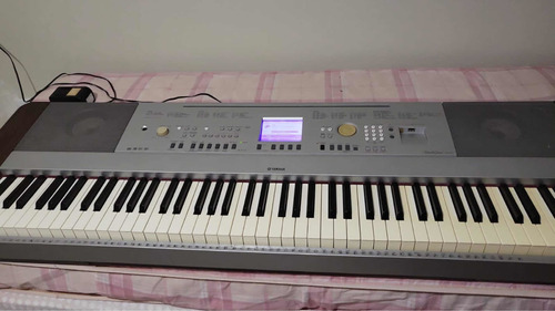 Piano Digital Portable Grand Dgx 640