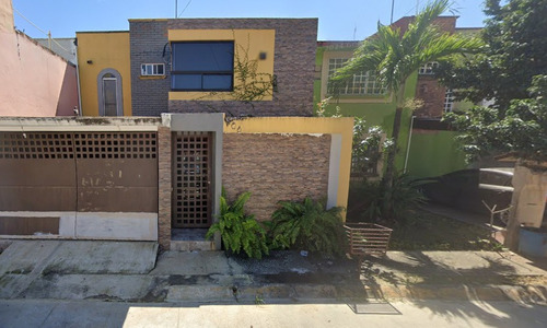 -casa En Remate Bancario-nardos, Plaza Villahermosa, Villahermosa, Tabasco, México -jcbb4