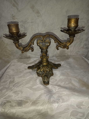 Candelabro De Bronce Antiguo