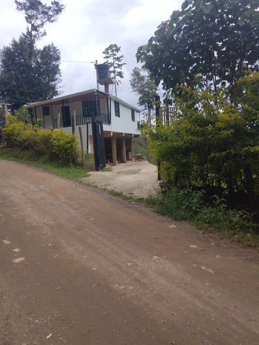 Vendo  Finca De Descanso En Silvania Cund Vereda Yayata Central .a 1500 Metros Del Autopista Bogota Girardt