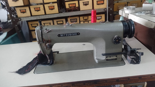 Maquina De Coser Recta Mitsubishi