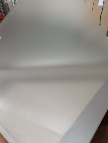 Placa Esmerilada Pet Transparente 1,22x2,44mt 1mm